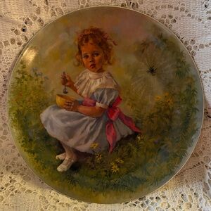 Vintage 1981 Little Miss Muffet Collector Plate